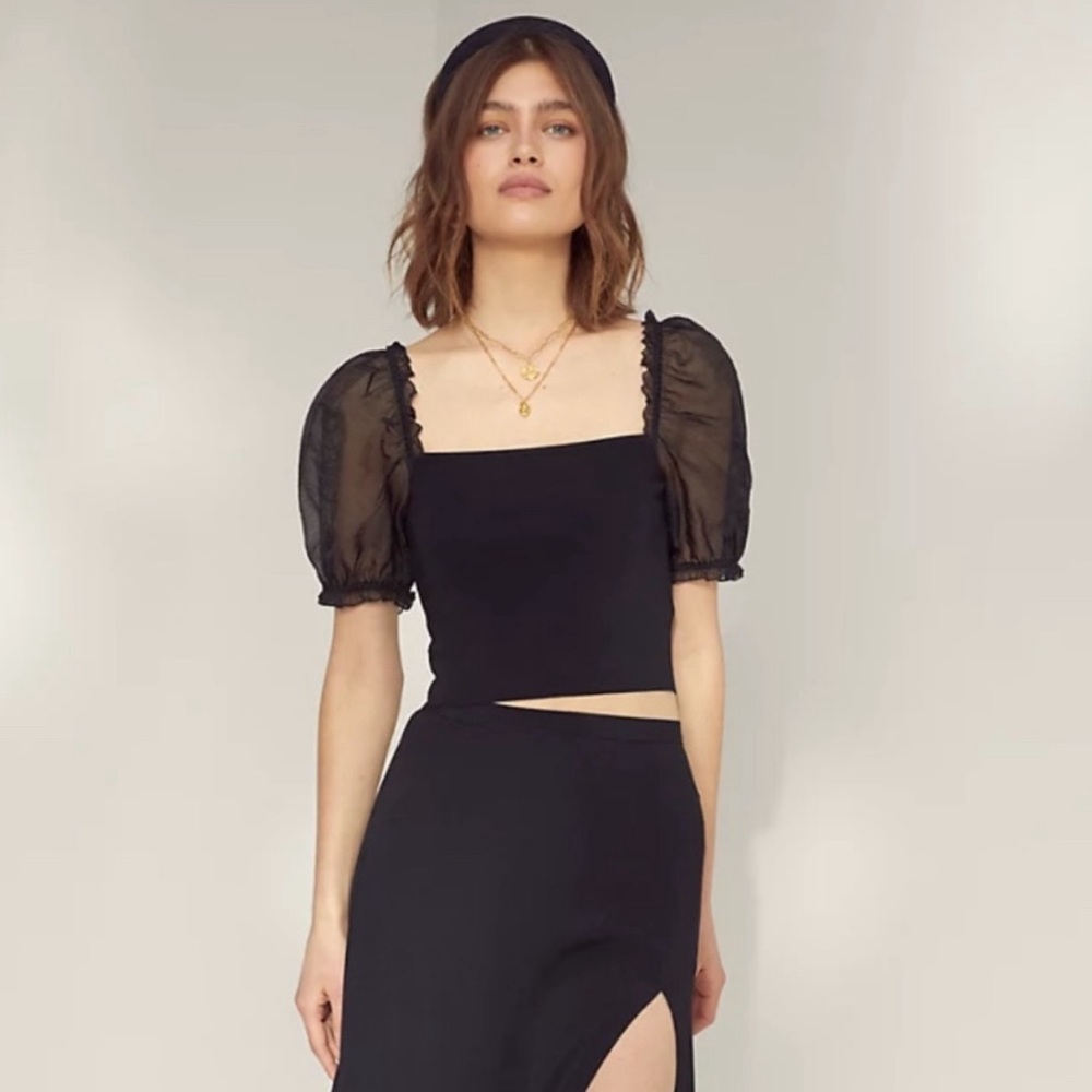 Aritzia Wilfred Sheer Sleeve Top